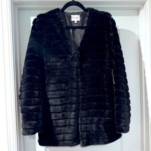 Women's Heathmoor Collarless Faux Fur Black Coat / Jacket size Large - Like New